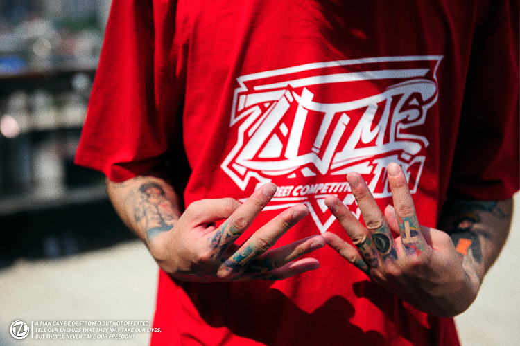 ZI 以眼还眼×街头争斗 街拍（图ZODI5OTk4OTY=） - 休闲/流行服饰 - 站酷设计师ZISKOOL原创素材 - 站酷ZCOOL