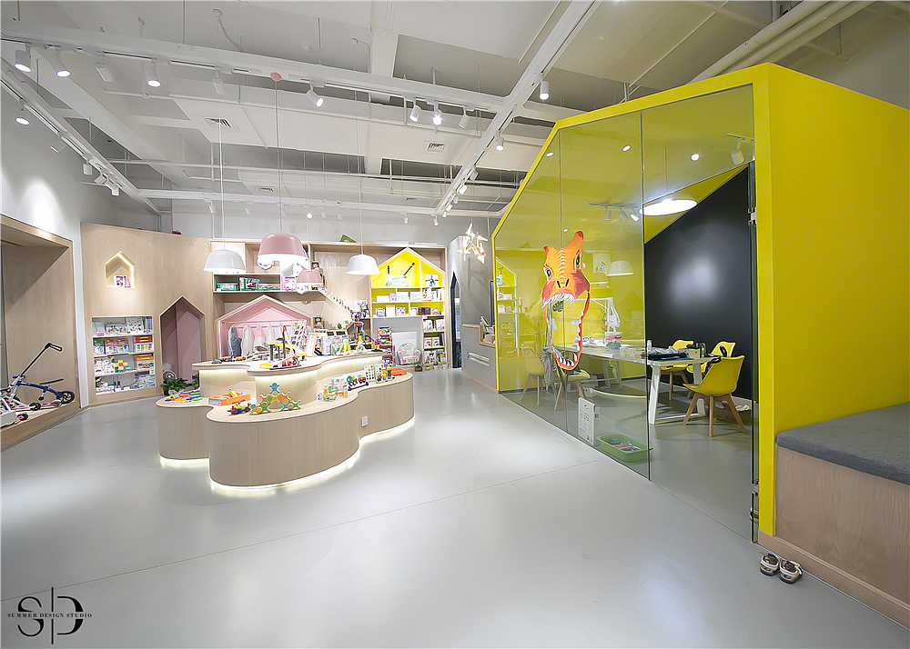 这个玩具店够孩子们玩上1整年