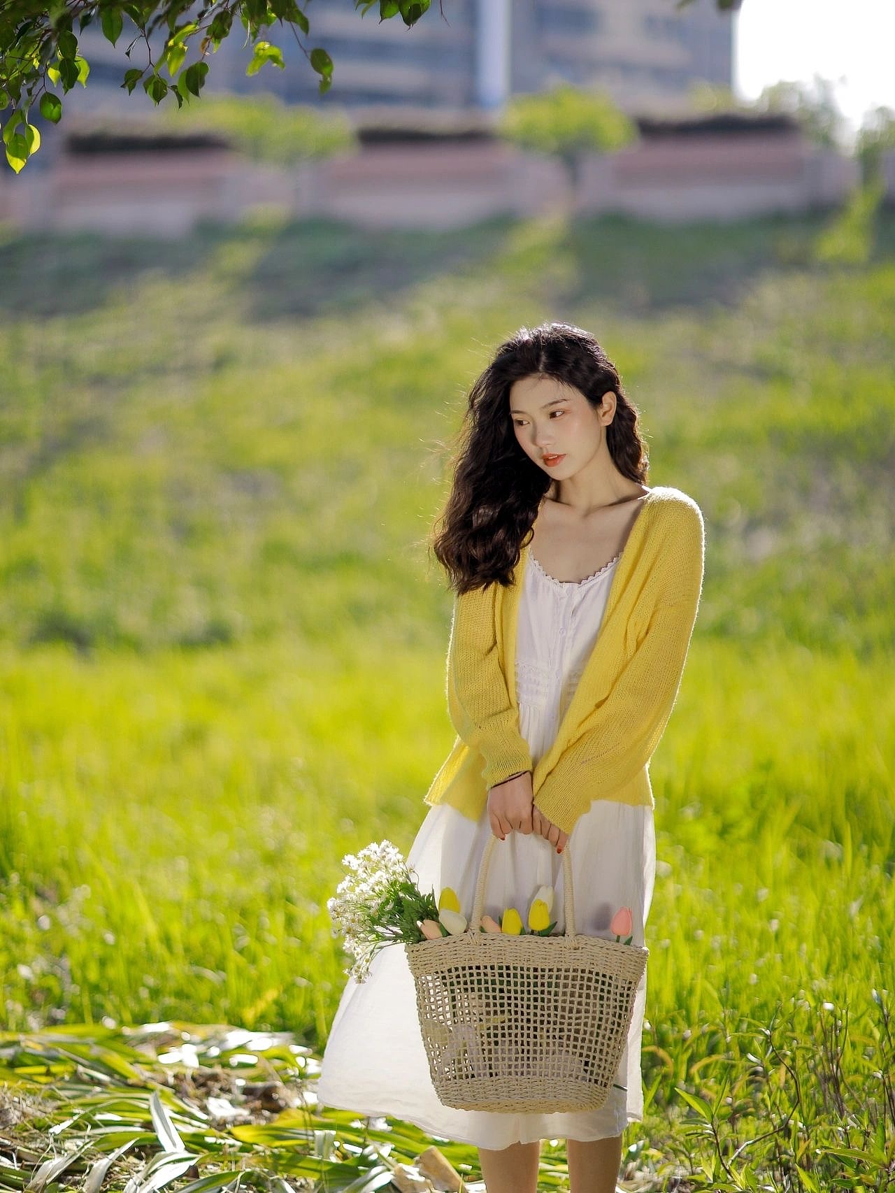 是她，全小区最美的女人（图ZMjkwMjM1Mjcy） - 人像摄影 - 站酷设计师三山静晓原创素材 - 站酷ZCOOL