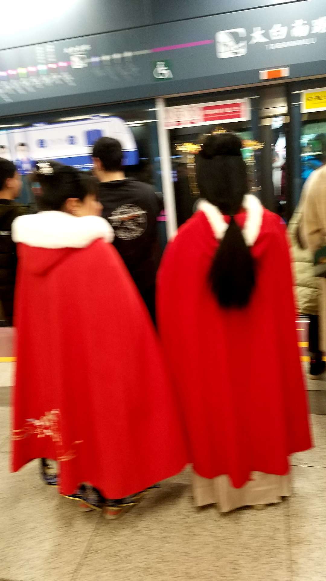 中国所有的城市里，有哪几个城市可以吧汉服融合进城市（图ZMTkzNTUzMTMy） - 其他平面 - 站酷设计师小胡子原创素材 - 站酷ZCOOL