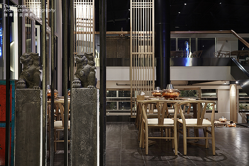 独尊建筑摄影：餐饮空间传统老北京火锅