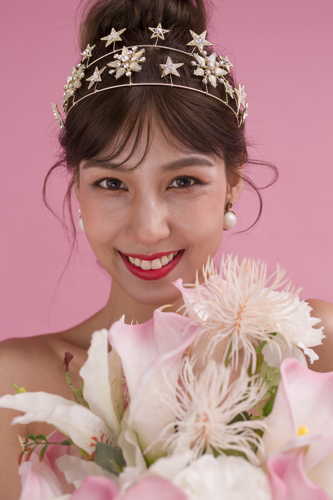 时隔半年没修人像啦,今日练练,原图已经上传啦,大家一起练习(图是网上