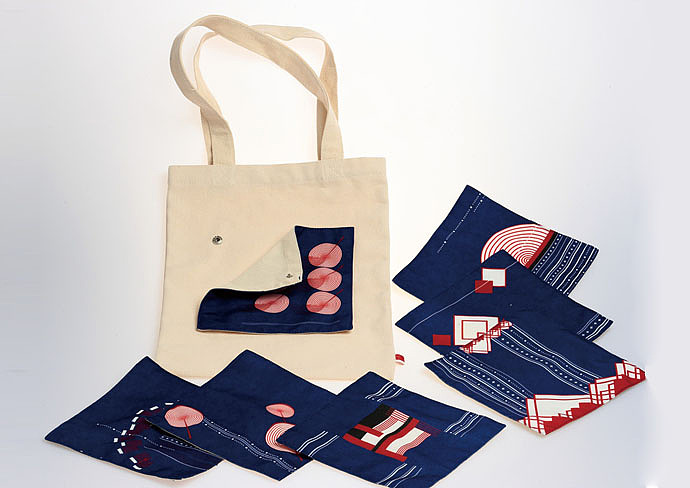 “亻革 ”家人百变包系列 /设计师 黄 瑶