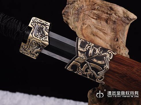 德匠堂宝剑-龙泉刀剑-八面汉剑|羽毛钢烧刃（DJ-2631）