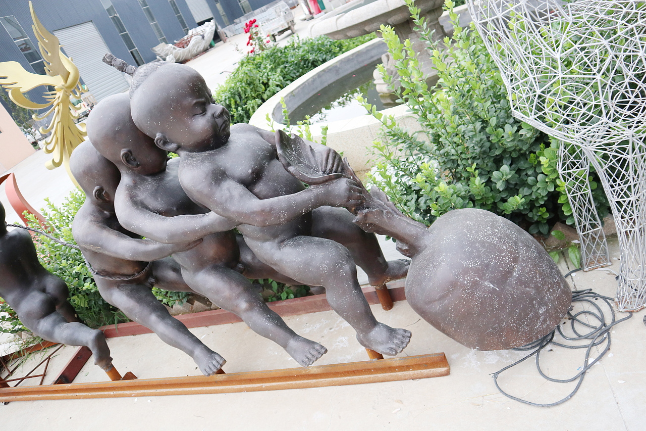 童趣—拔萝卜|手工艺|工艺品设计|凯亮不锈钢雕塑 - 原创作品 - 站酷