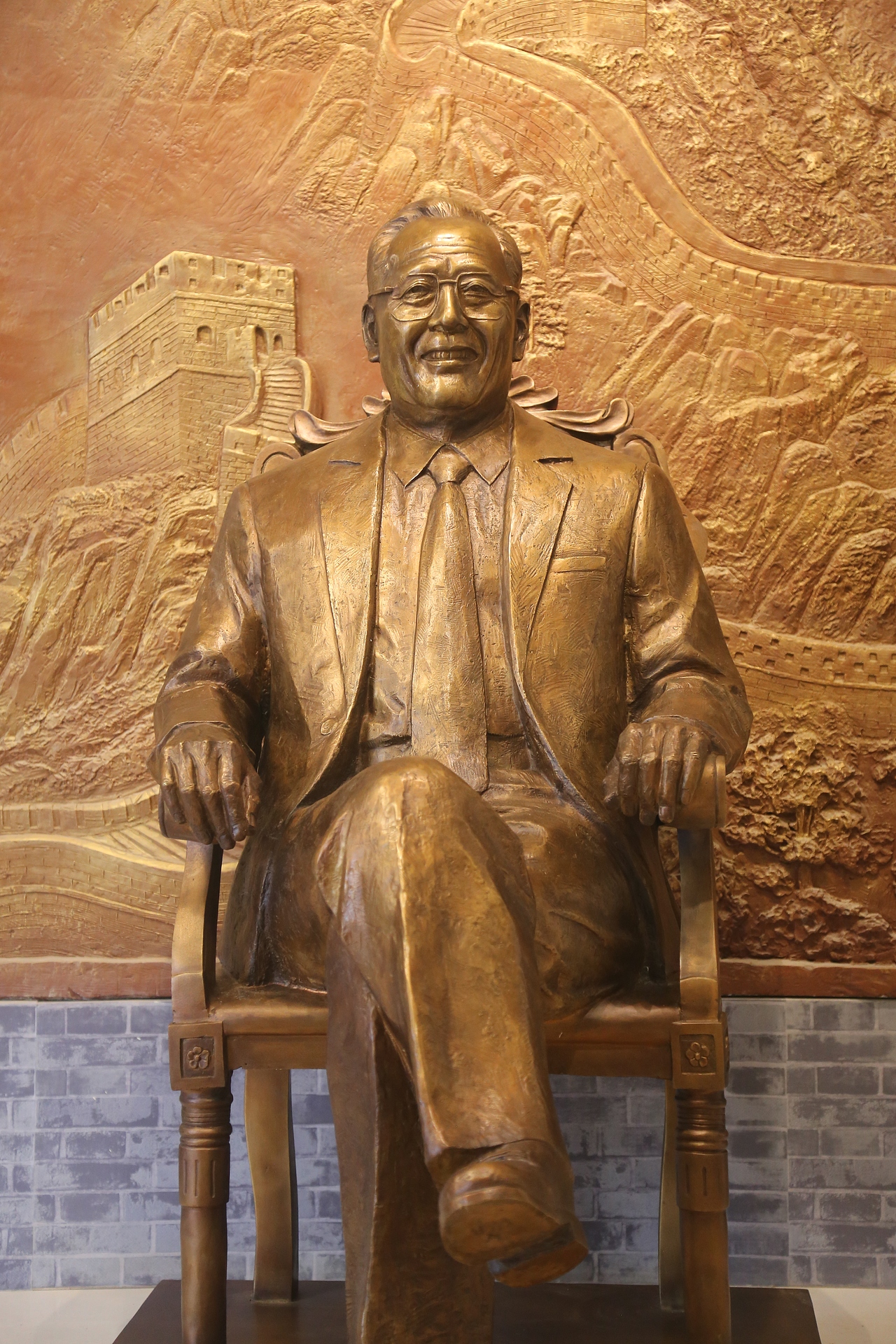 肖像雕塑：之（陈光中先生）刘杰作品（图ZMjA4MzMyNjYw） - 雕塑 - 站酷设计师刘杰雕塑作品原创素材 - 站酷ZCOOL