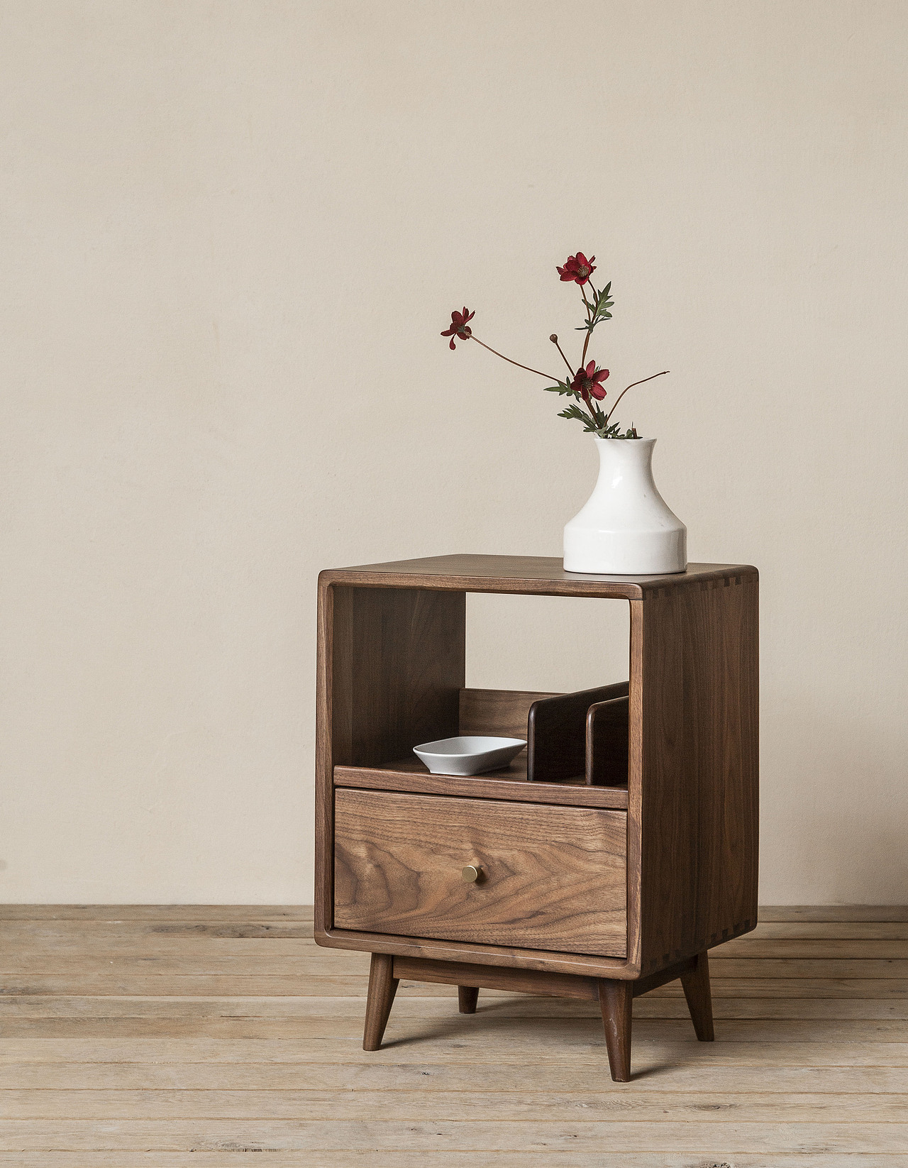 自白床头柜/ Zibai Nightstand