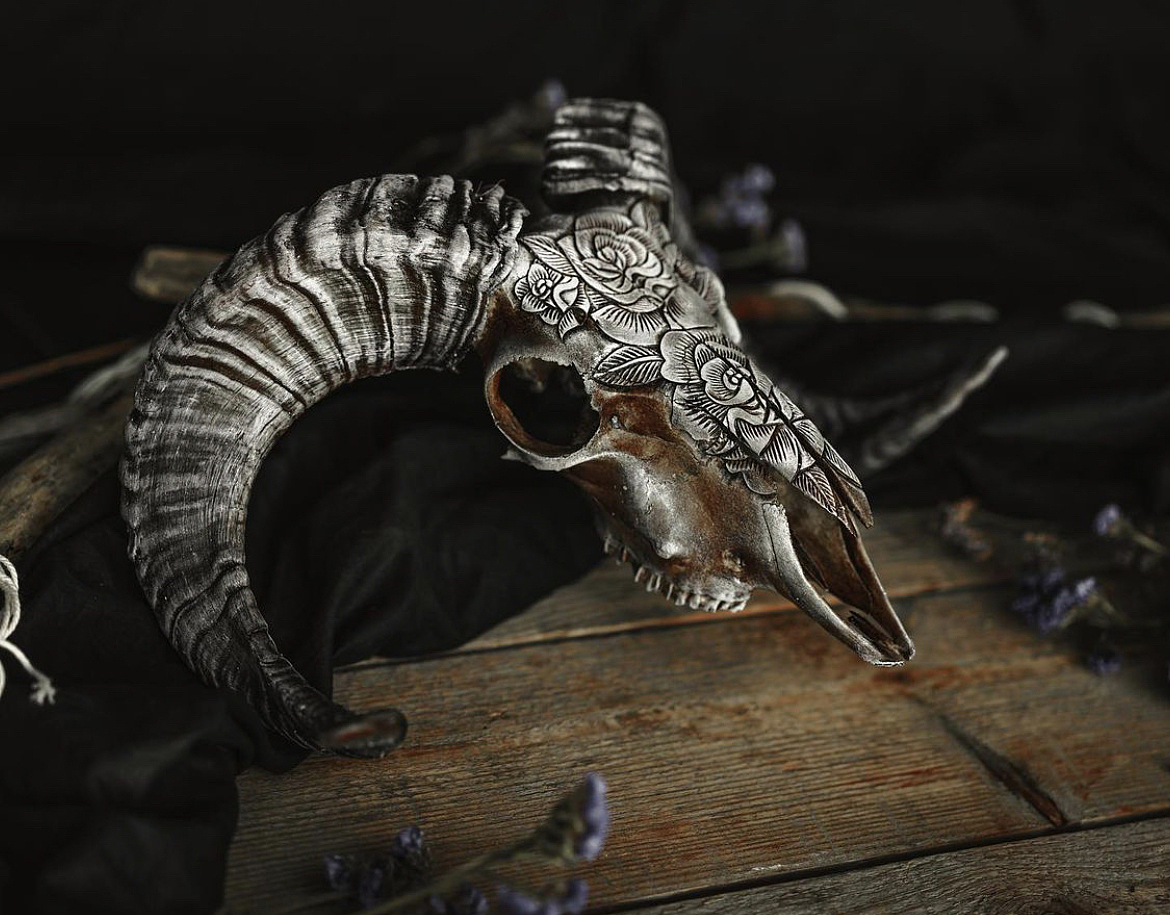 一些骨雕艺术摆件欣赏