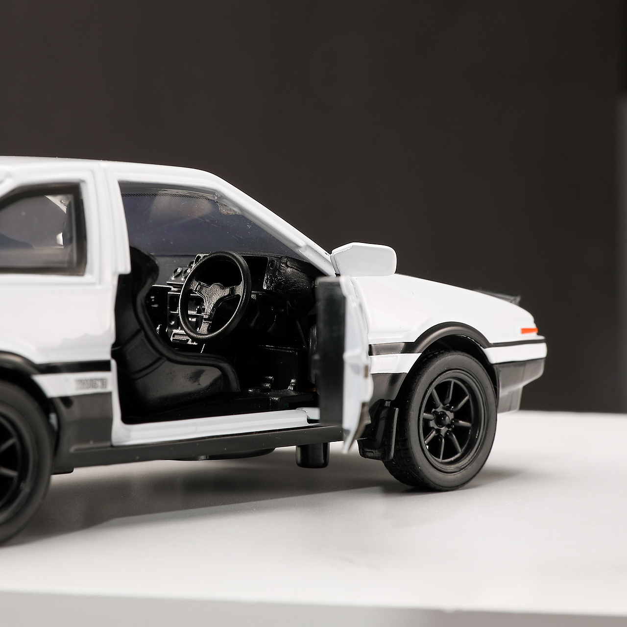 AE86 玩具车静物摄影（图ZMjMxMDAwNzEy） - 产品摄影 - 站酷设计师赵二鹏原创素材 - 站酷ZCOOL