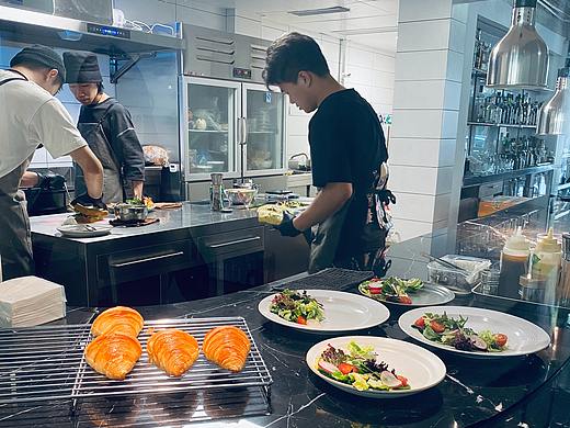 凌云Augus老师——日常生活