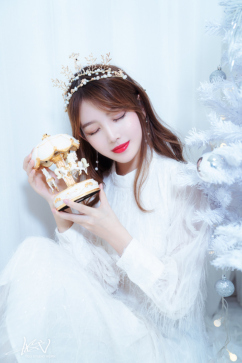 【有映画】White Christmas（图ZMTM5ODUxNDA4） - 人像摄影 - 站酷设计师游弋YOUYI原创素材 - 站酷ZCOOL