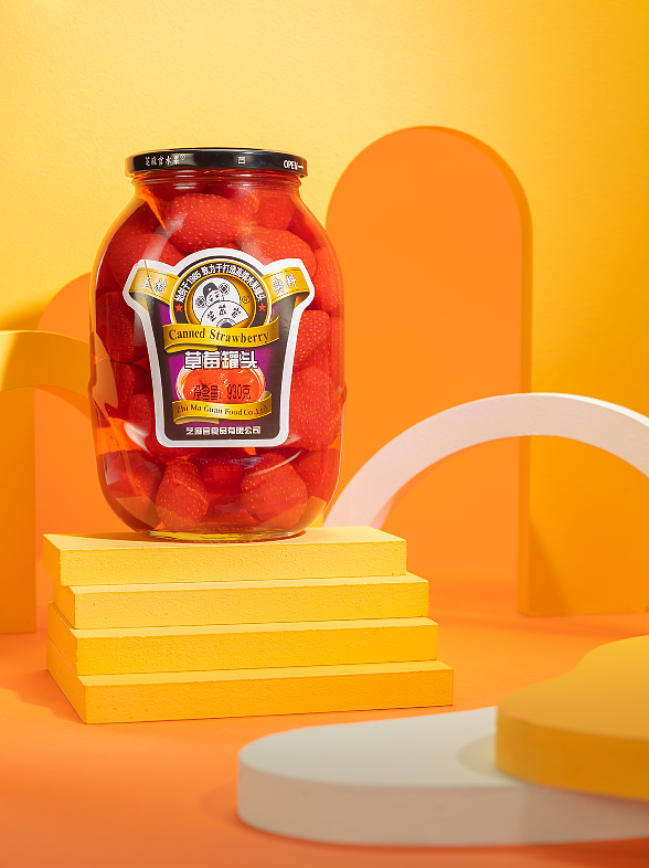 芝麻官草莓罐头色泽诱人果肉多汁是心动的感觉吗