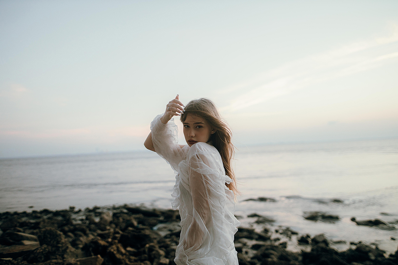 带着你们拍小姐姐咯 视频#SUNSET FLOW #CANON（图ZMjYzMDA3MDA4） - 人像摄影 - 站酷设计师摄影师麻奈原创素材 - 站酷ZCOOL