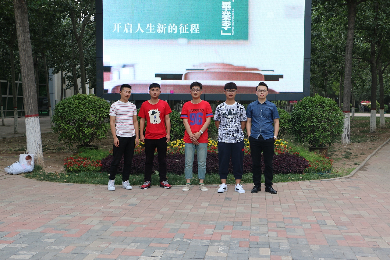 你说毕业遥遥无期，转眼就各奔东西。（图ZNTEwMDU3NTI=） - 人像摄影 - 站酷设计师流浪的_风原创素材 - 站酷ZCOOL