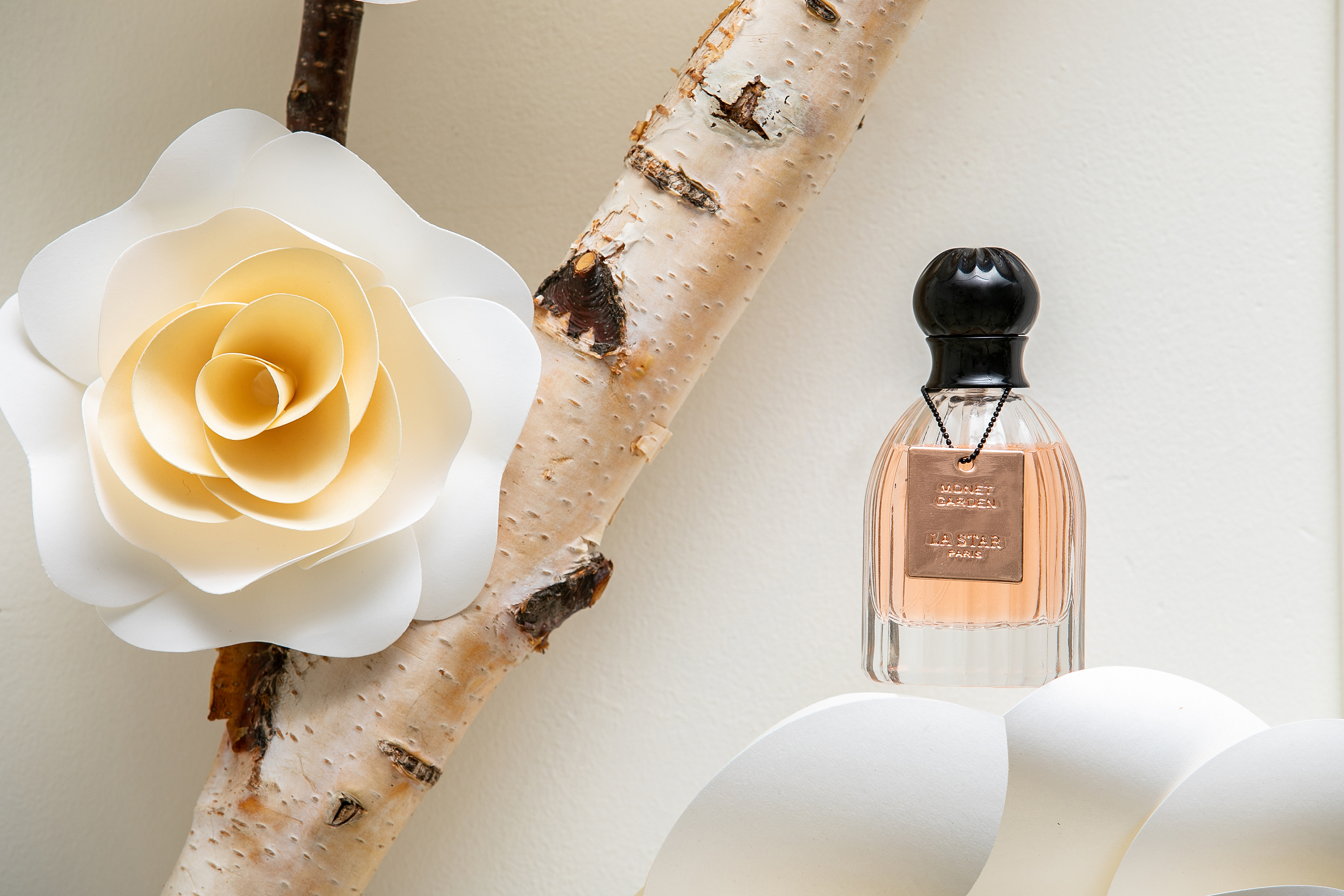 莫奈花园主题香水|摄影|静物|原图上传 - 原创作品 - 站酷 (zcool)