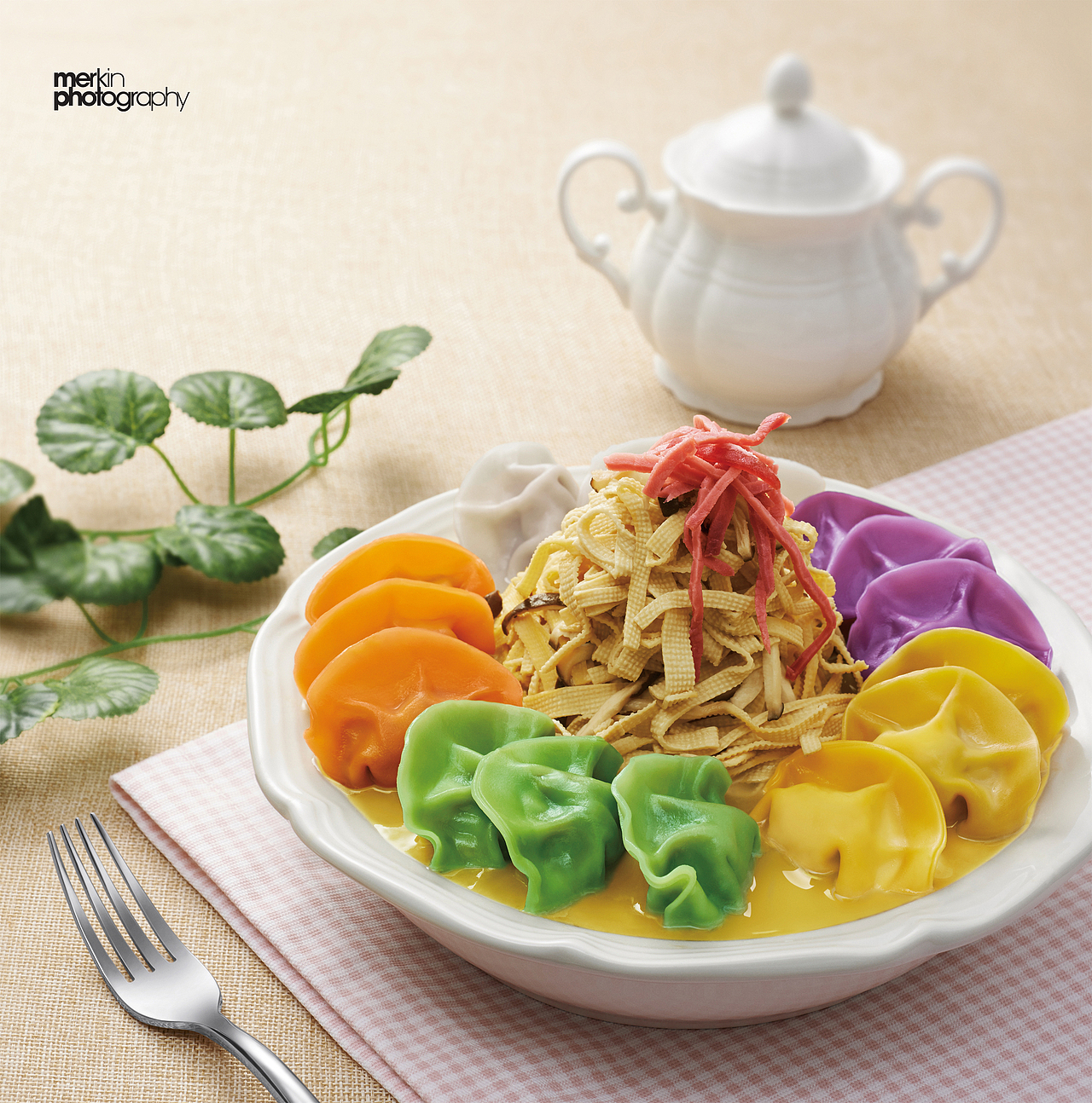 竺生摄影-湾仔码头饺子(图ZNDkyNDM1MzY=) - 产品摄影 - 站酷设计师摄影师竺生原创素材 - 站酷ZCOOL