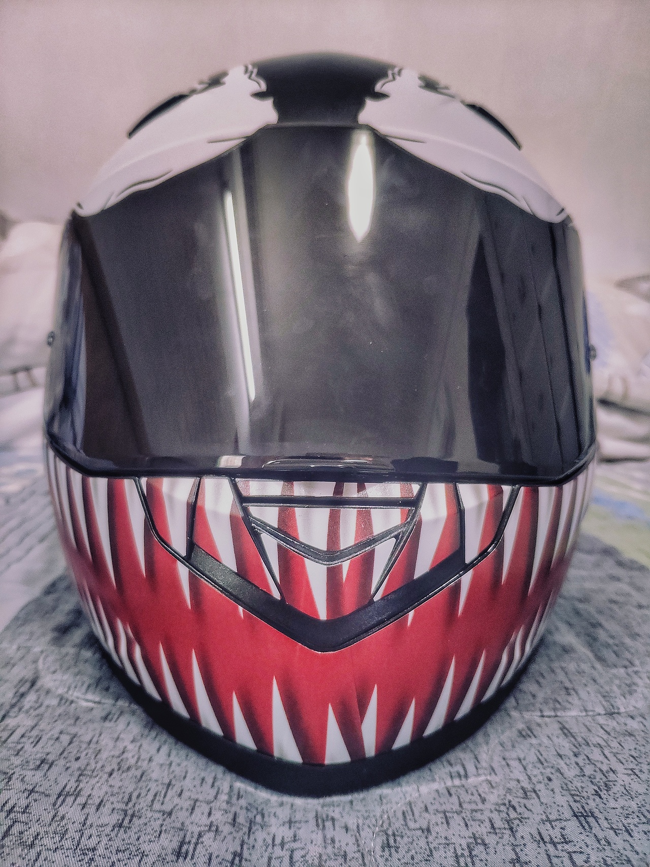 taohinfaseedfs816毒液一代头盔彩绘涂装