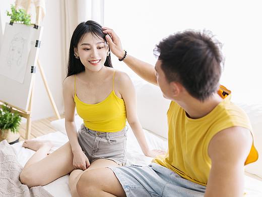 深圳居家情侣写真约拍|你的目光始终温柔