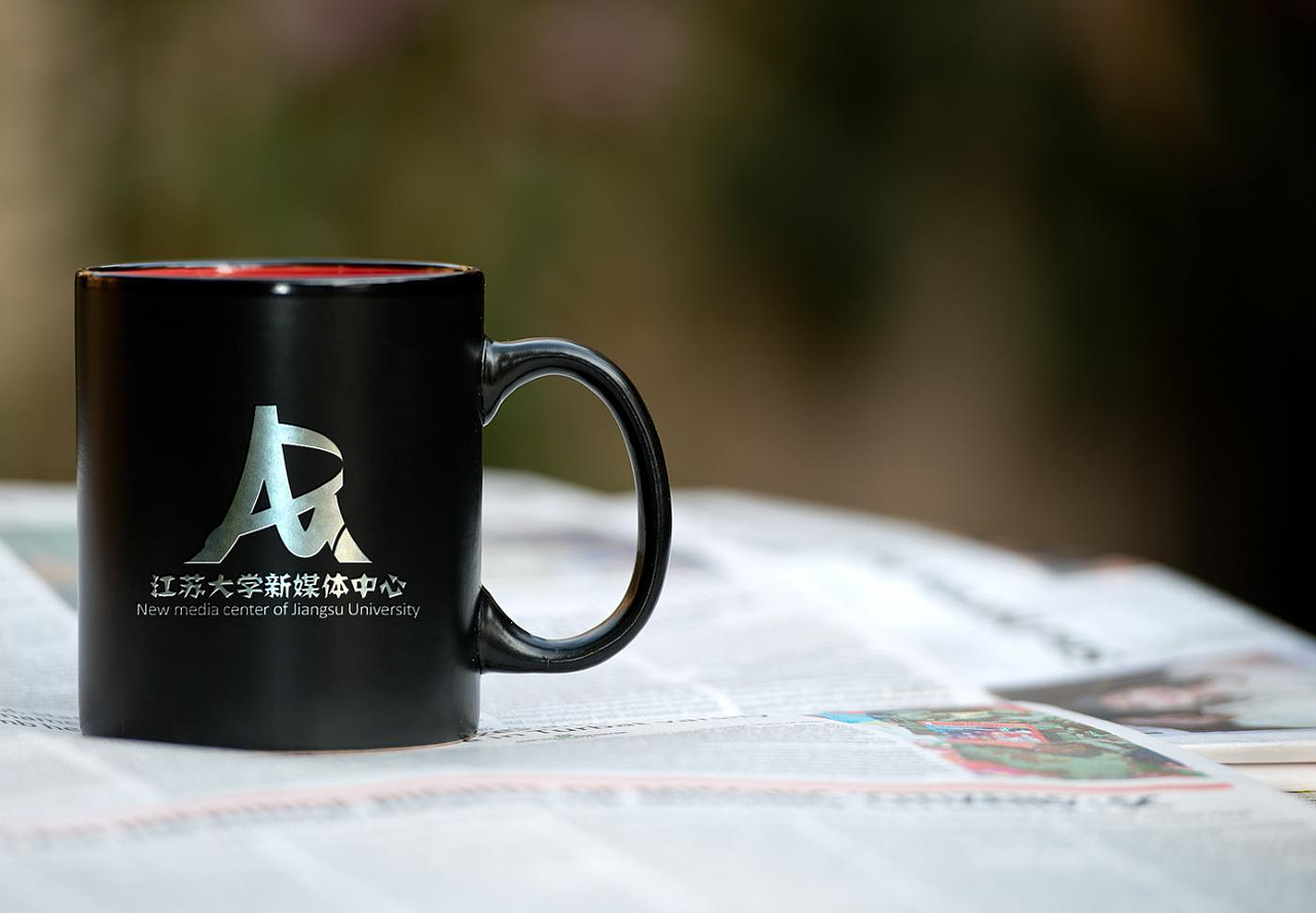 新媒体logo规范（图ZOTAzODkzODQ=） - Logo - 站酷设计师C小yeah原创素材 - 站酷ZCOOL