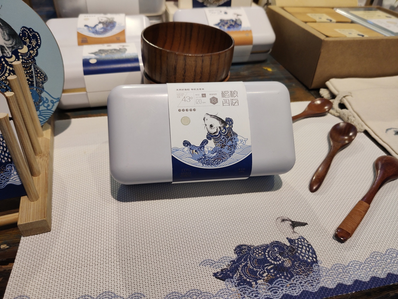 毕设——五常大米包装（图ZMTU4ODA4NDE2） - 包装 - 站酷设计师鱼于于原创素材 - 站酷ZCOOL