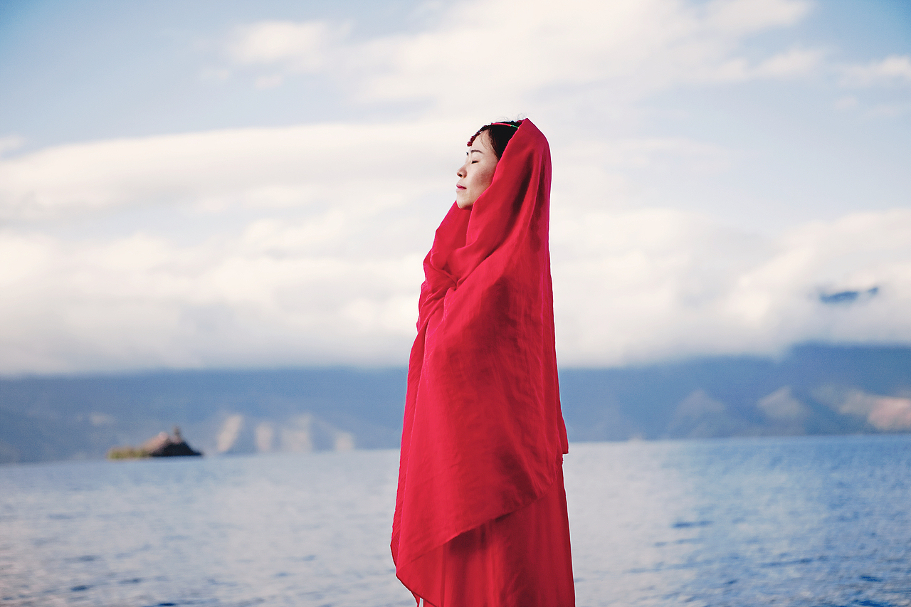 用我三生烟火 换你一世迷离（图ZODk4NTQ2ODQ=） - 人像摄影 - 站酷设计师三石君的尹姑娘原创素材 - 站酷ZCOOL