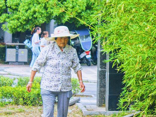 烈日下的老农（个人主页-ZMjg2NDI4Njg=） - 人文/纪实摄影 - 站酷设计师Civil1998原创素材 - 站酷ZCOOL