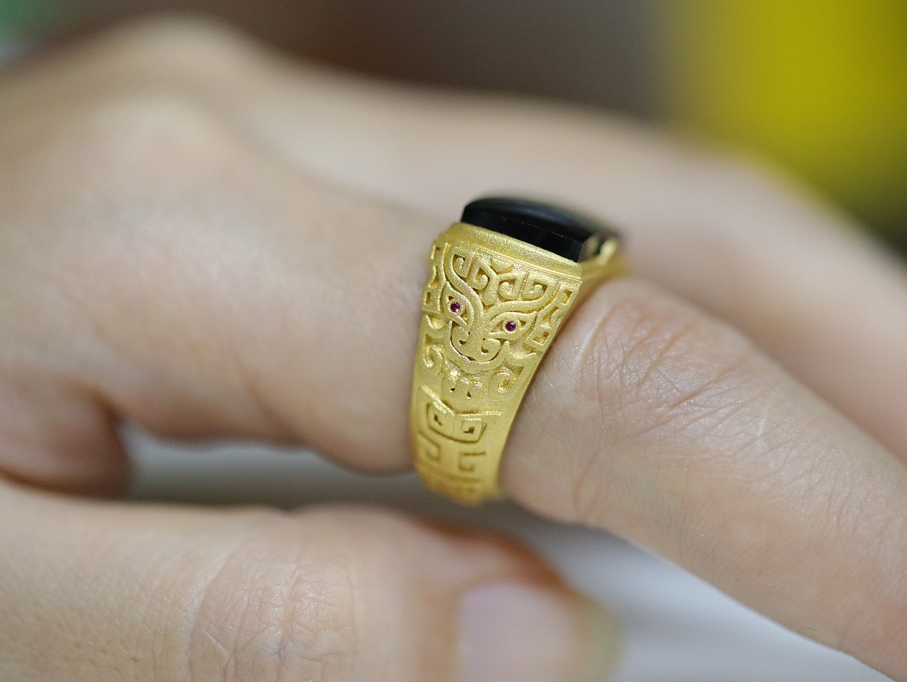 一枚有份量的～传统饕餮纹足金戒指