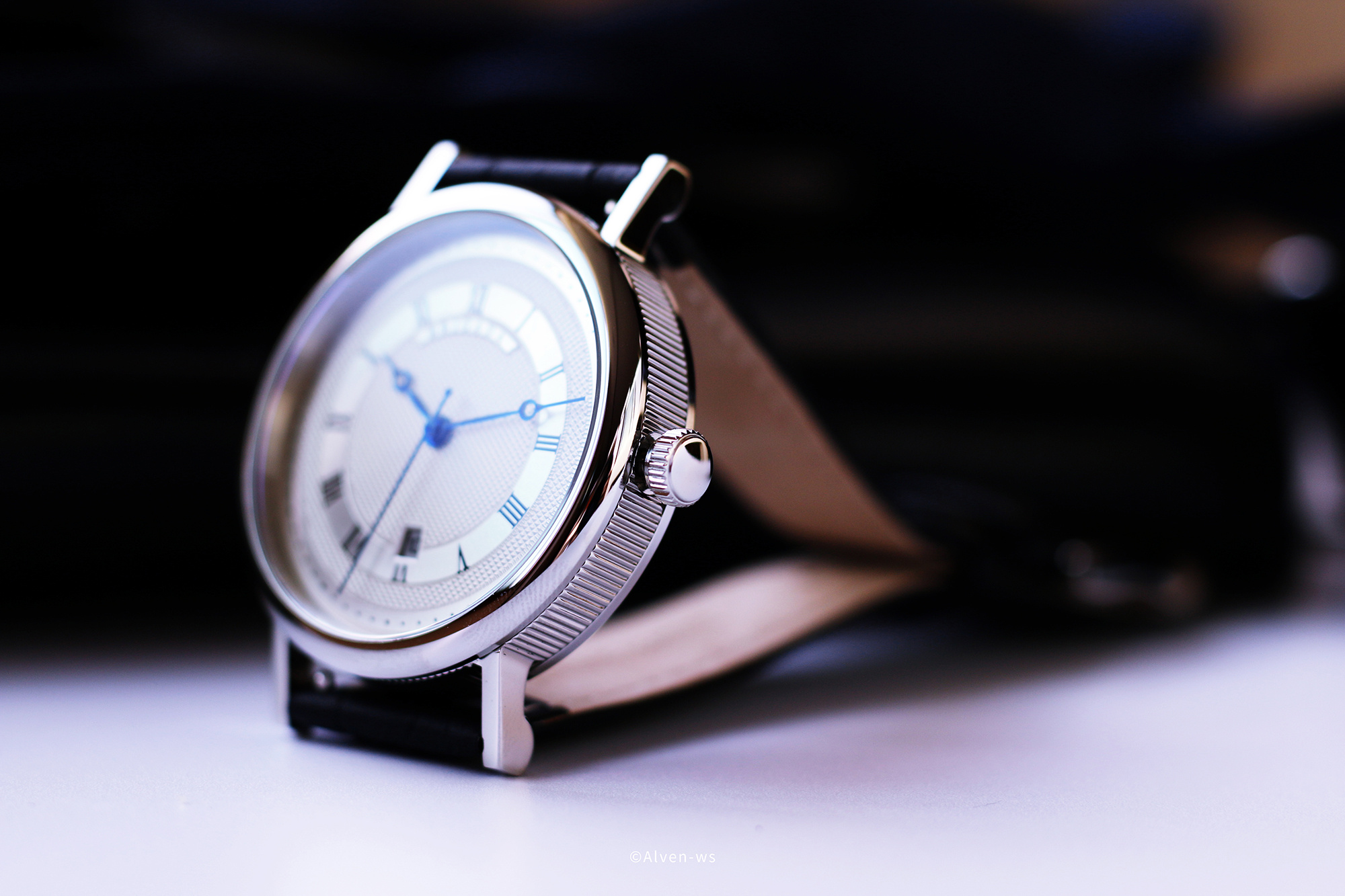 极简风格潮款男士皮带腕表摄影手表场景搭配手戴图拍照