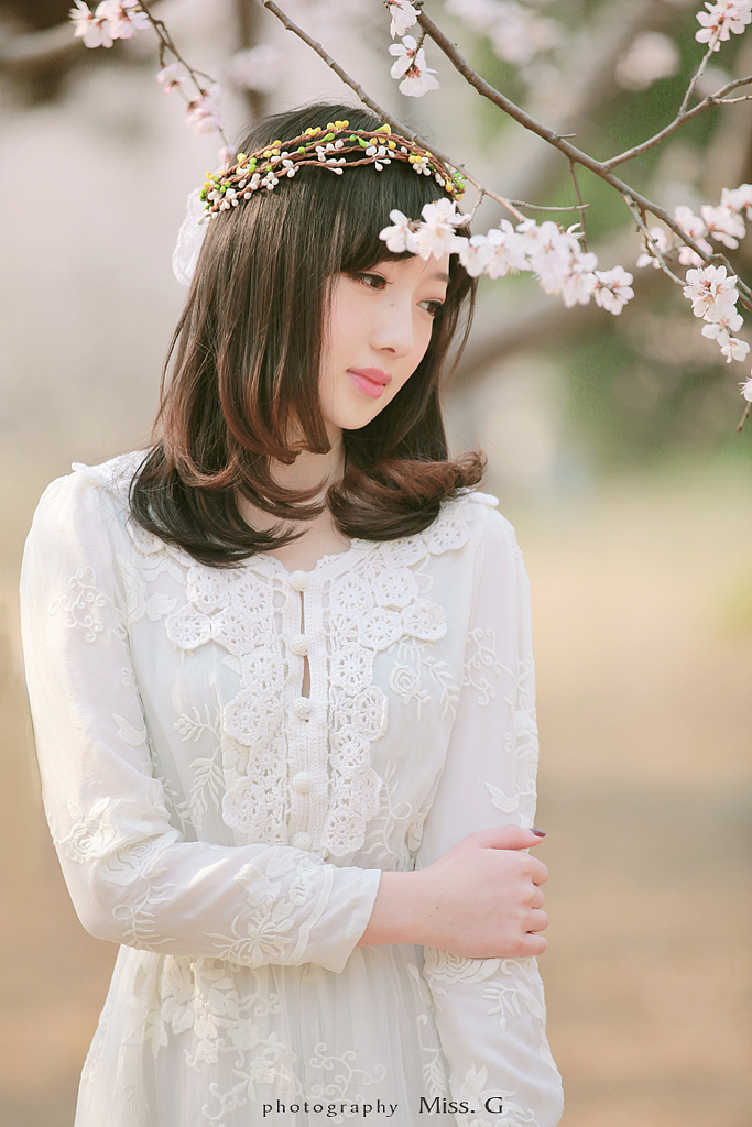 繁花（图ZMTUyOTM4MjA=） - 人像摄影 - 站酷设计师摄影师蝈蝈小姐原创素材 - 站酷ZCOOL