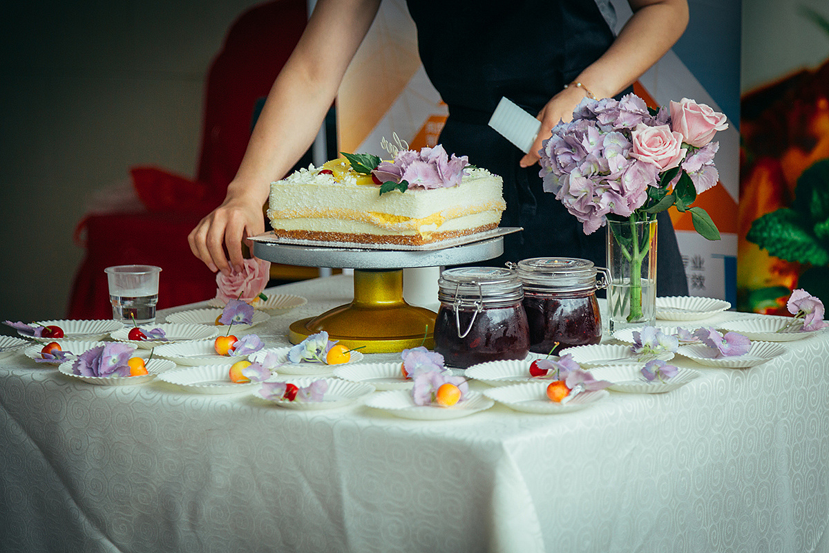 美女与烘培 | 这个美食比赛不要太火哦!