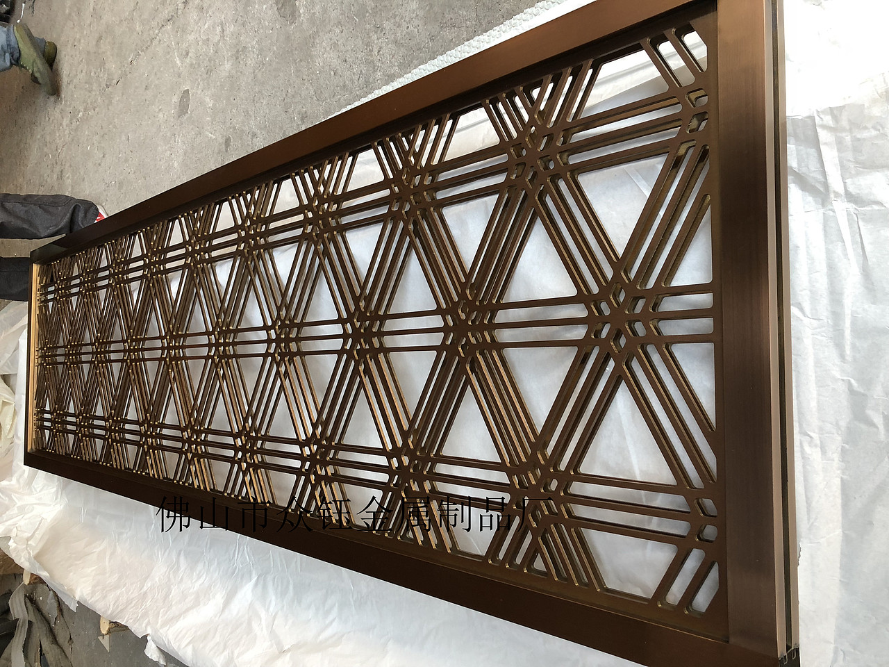 不锈钢板材折弯焊接屏风