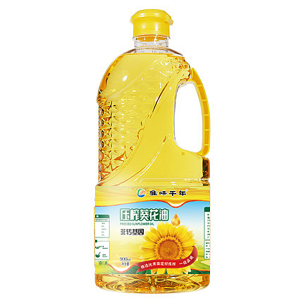 部分食用油瓶贴-提案（图ZMjgwMDUzMzM2） - 包装 - 站酷设计师居居是大鹅原创素材 - 站酷ZCOOL