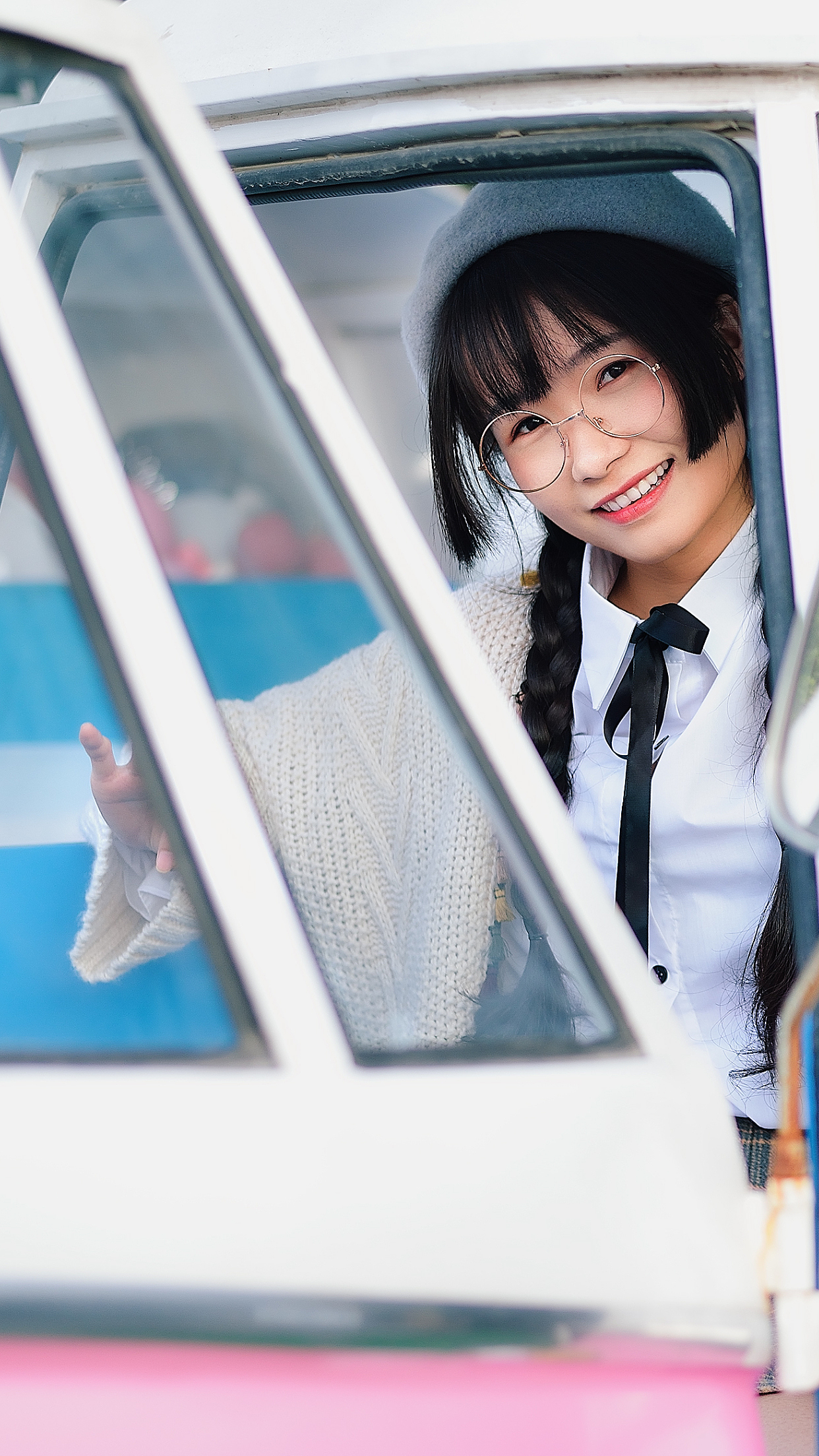 嘟嘟嘟,马上发车,没上车的乘客赶紧上车