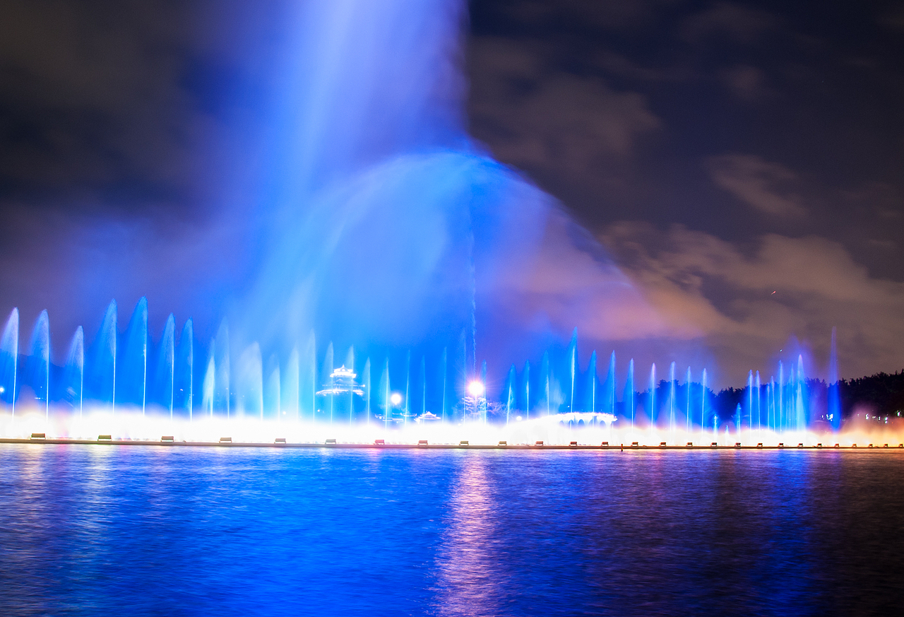 喷泉（图ZMzE5MDY4MDQ=） - 风光摄影 - 站酷设计师UU视觉设计原创素材 - 站酷ZCOOL