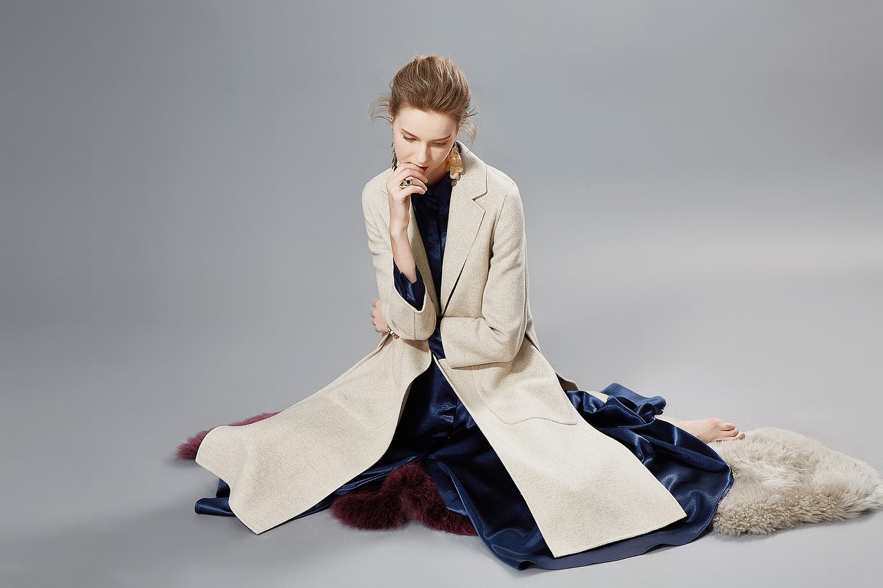 羊绒大衣的拍摄 更注重的质感的体现