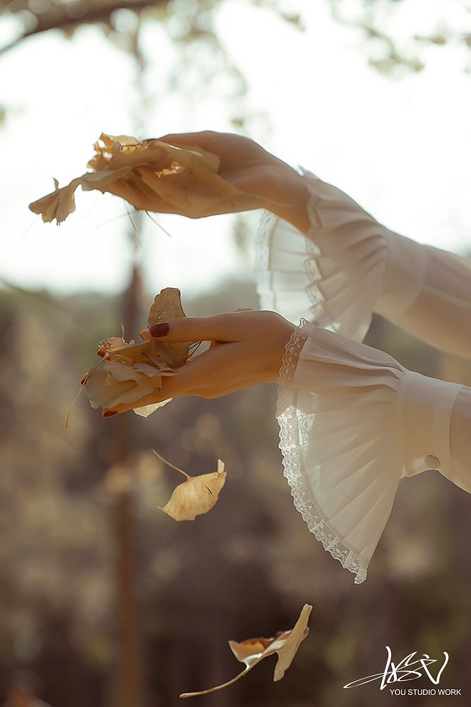 【有映画】挽秋（图ZOTYxODczMjg=） - 人像摄影 - 站酷设计师游弋YOUYI原创素材 - 站酷ZCOOL