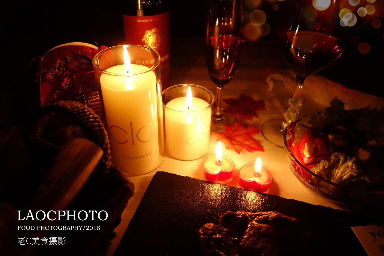 订婚宴会。浪漫的烛光晚餐。照片摄影图片_ID:415081183-Veer图库