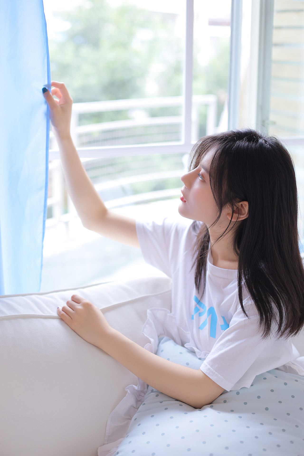 干净美好的蓝色93|侧颜少女写真