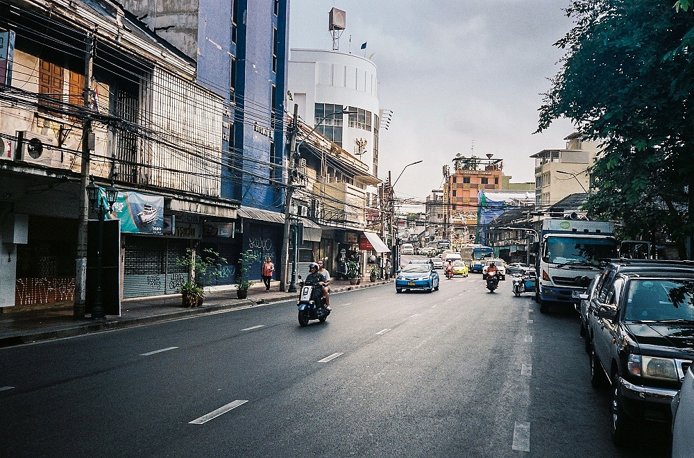 曼谷街头（图ZMTk5NzcxNTEy） - 人文/纪实摄影 - 站酷设计师达尔达尼洋原创素材 - 站酷ZCOOL