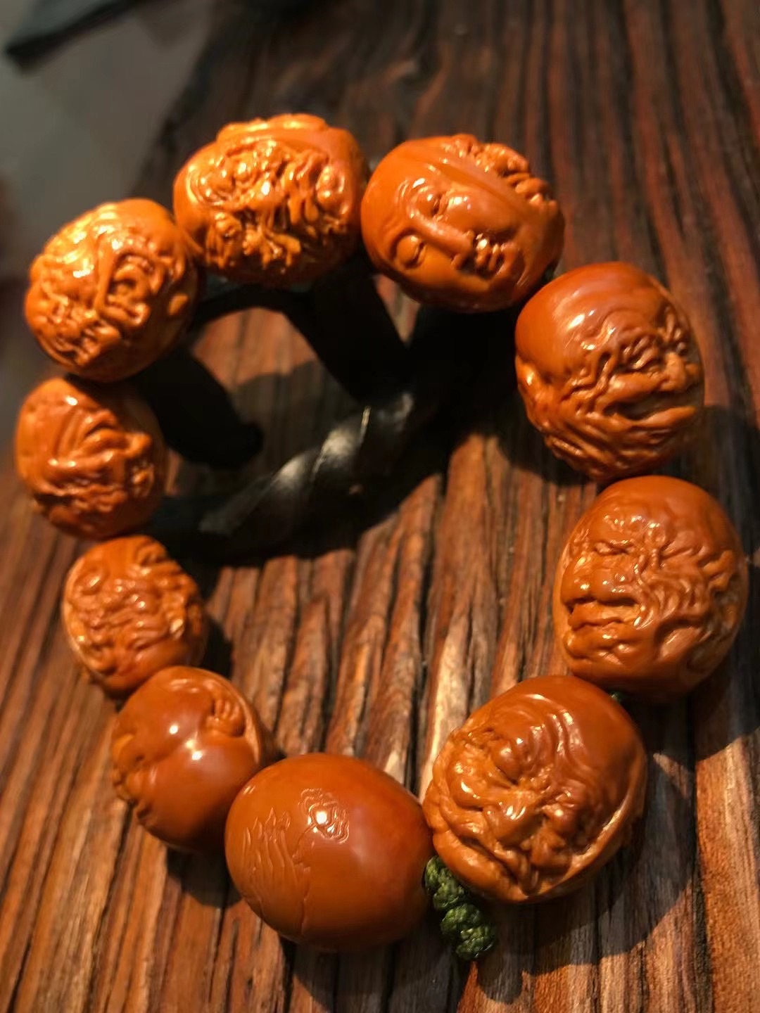 火红的双面十八罗汉!