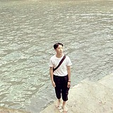 苏子与你泛舟的头像