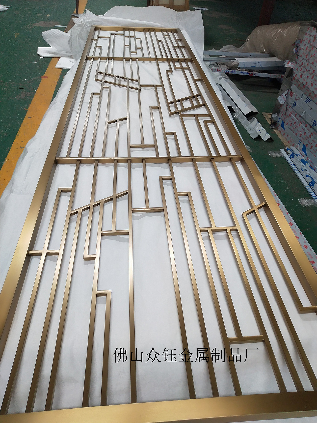 玫瑰金不锈钢焊接花格屏风