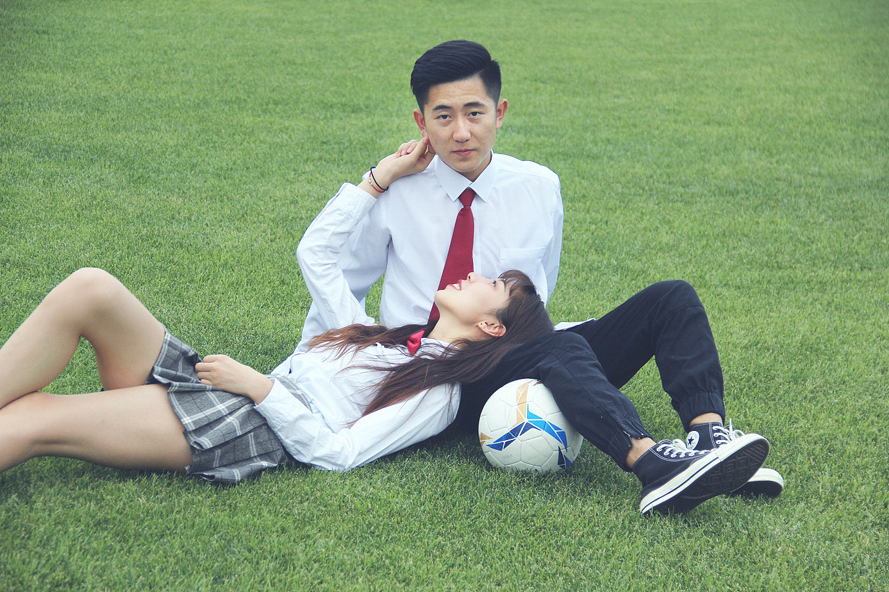 大学情侣毕业季写真