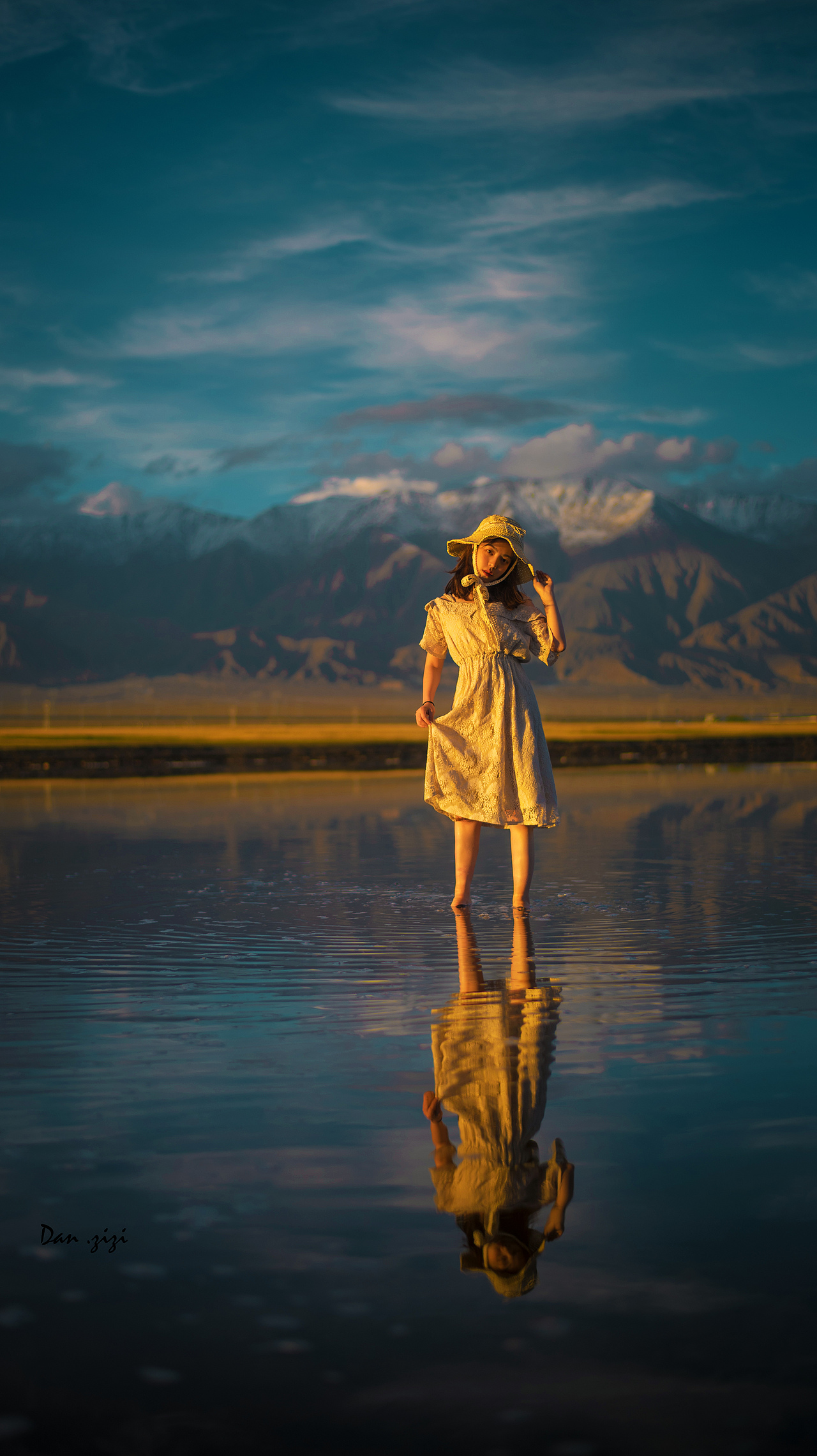 湖畔和你 | 青海旅拍（图ZMTIxNjM3MDI0） - 人像摄影 - 站酷设计师DAN籽籽原创素材 - 站酷ZCOOL