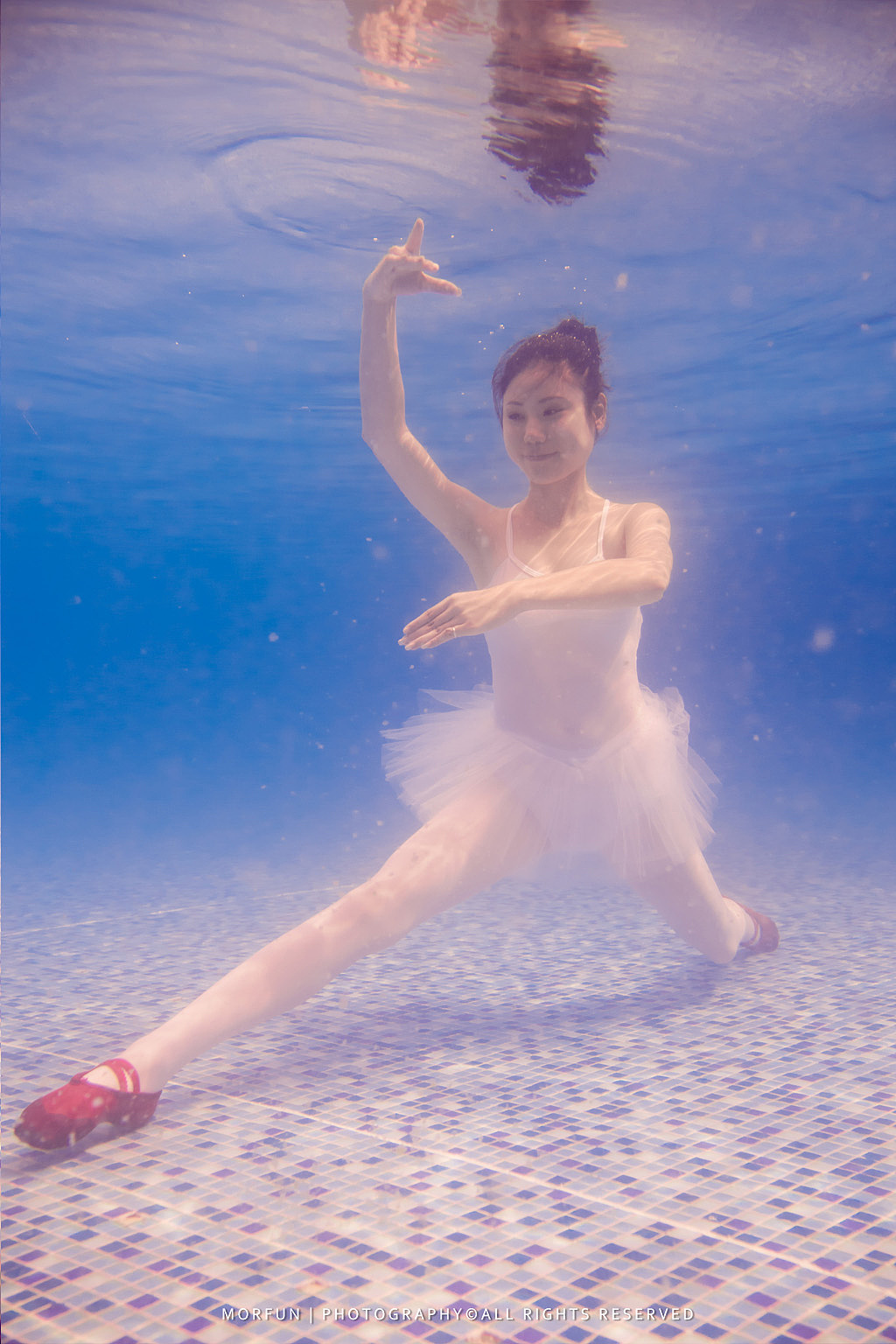 水中芭蕾（图ZMTA3NjYzNzY=） - 人像摄影 - 站酷设计师netmib原创素材 - 站酷ZCOOL