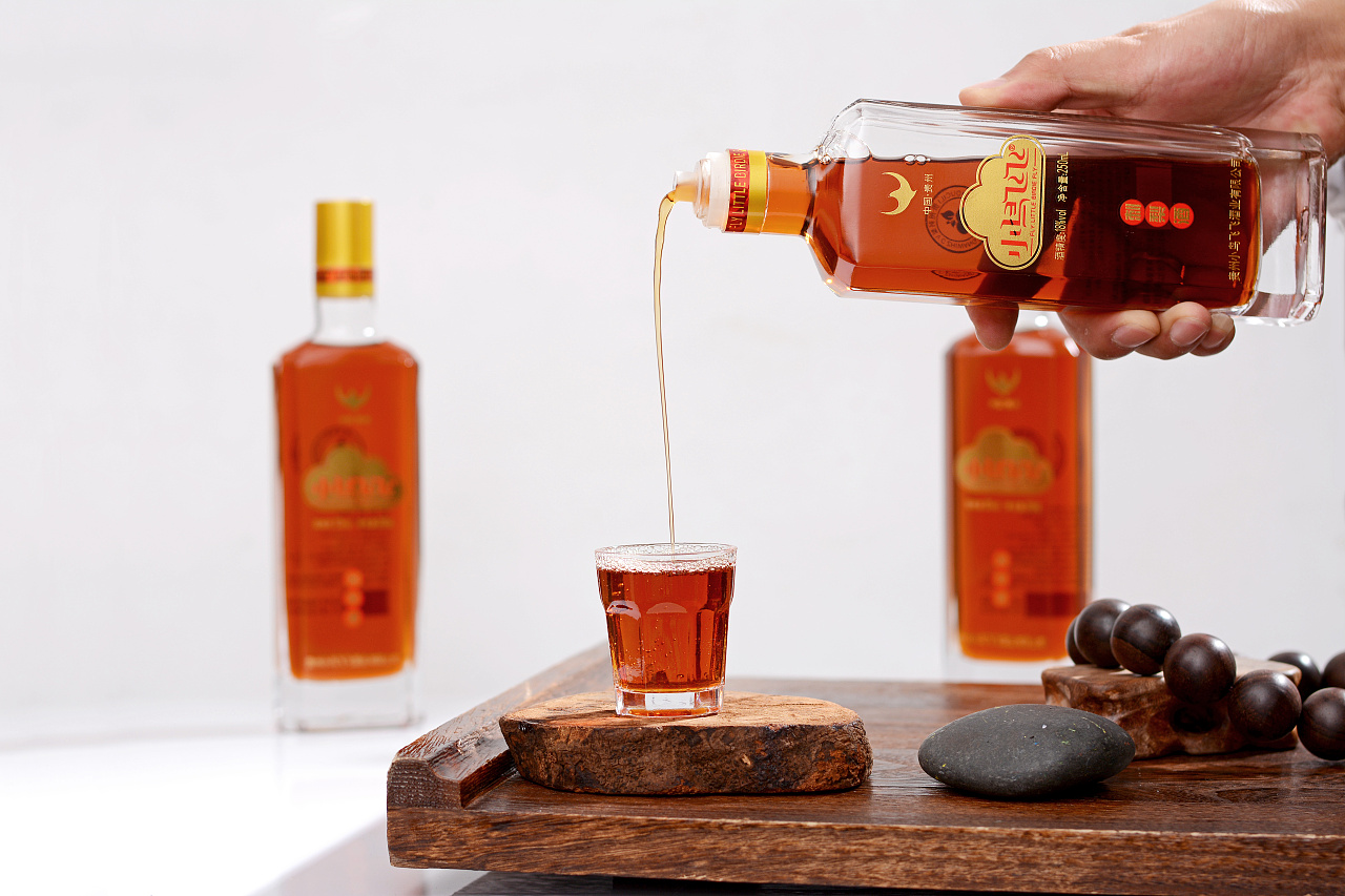 刺梨酒白酒摄影