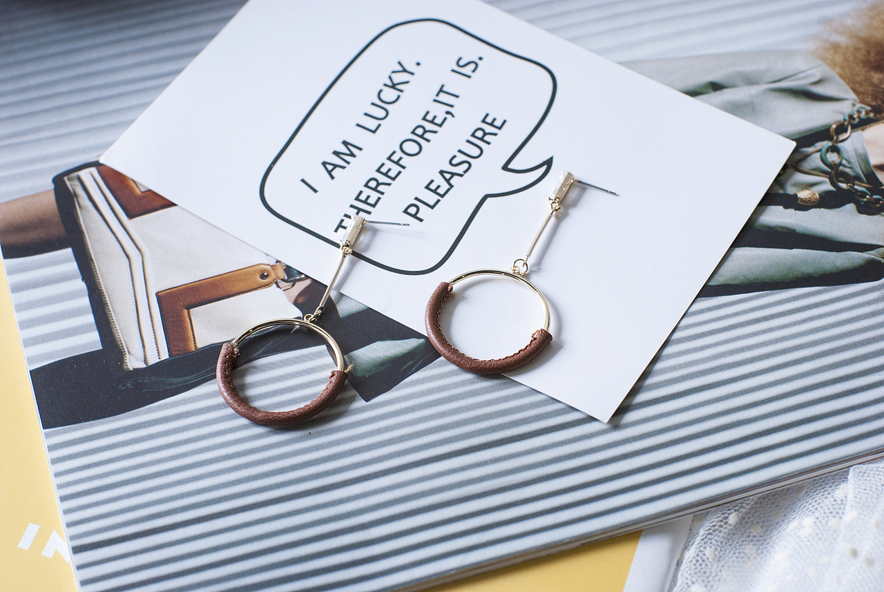 耳环项链戒指耳钉静物梦幻精致首饰摄影（图ZMTA2Nzg1NTI0） - 产品摄影 - 站酷设计师五个真原创素材 - 站酷ZCOOL