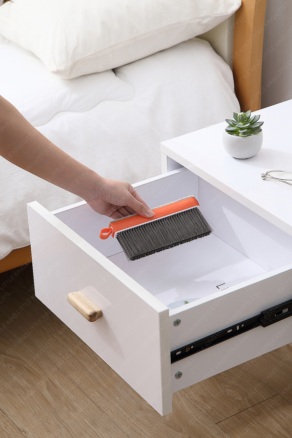 居家日用——床刷