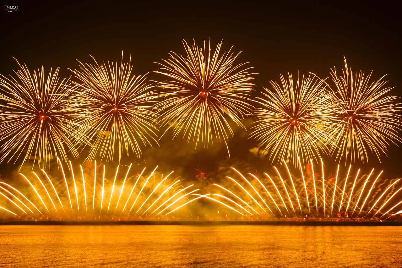 《烟花盛典》 - 原创作品 - 站酷(zcool)