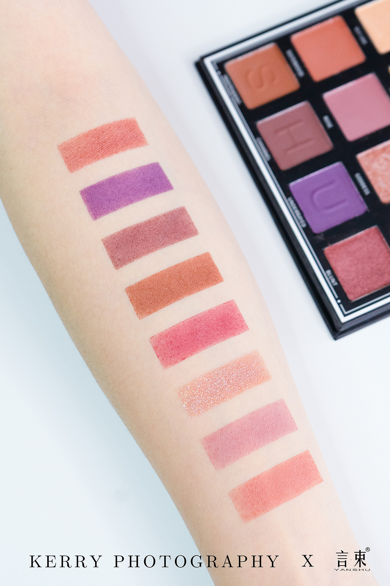 璀璨柔光眼影盘 | 品牌:言束 | KERRY摄影